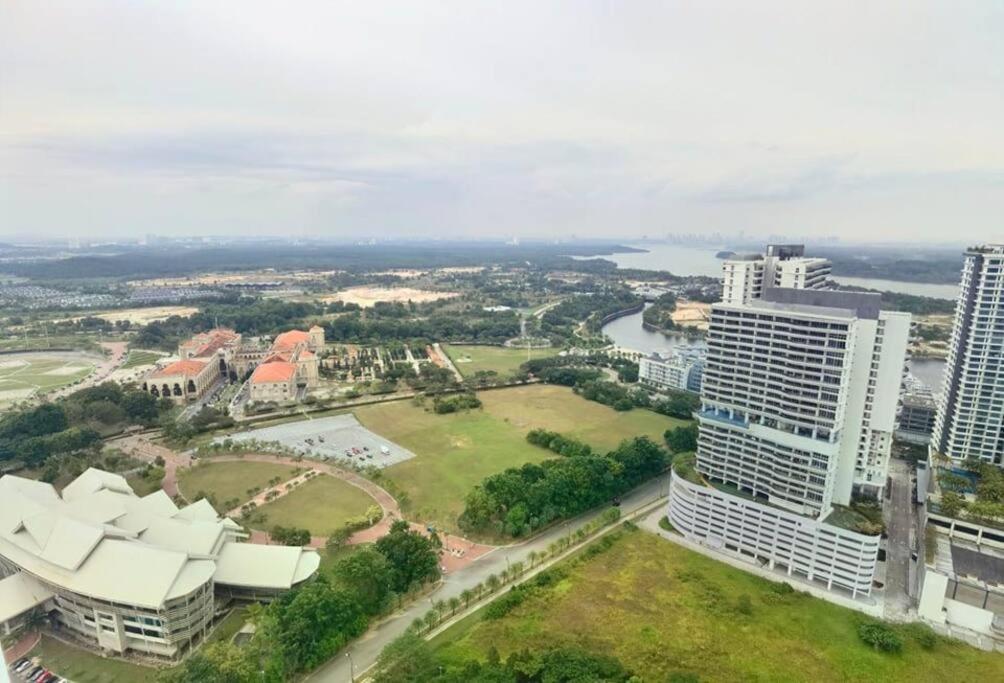 C0704 Almas Suite Seaview & Netflix Stay Nusajaya  Ngoại thất bức ảnh